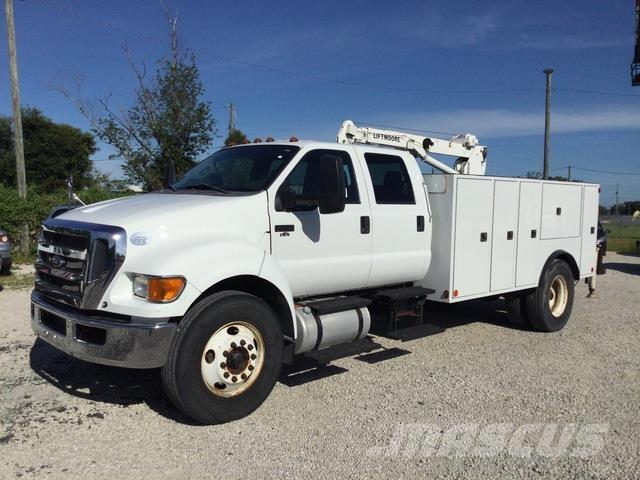 Ford F-750 Municipal/vehicul cu uz general