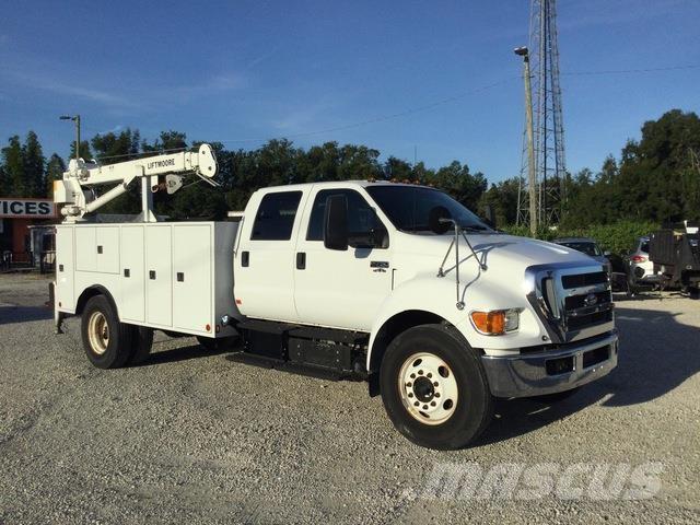 Ford F-750 Municipal/vehicul cu uz general