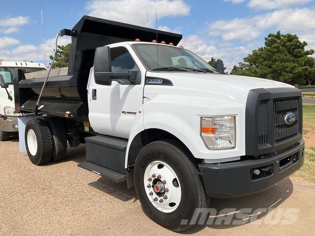 Ford F-750 Autobasculanta