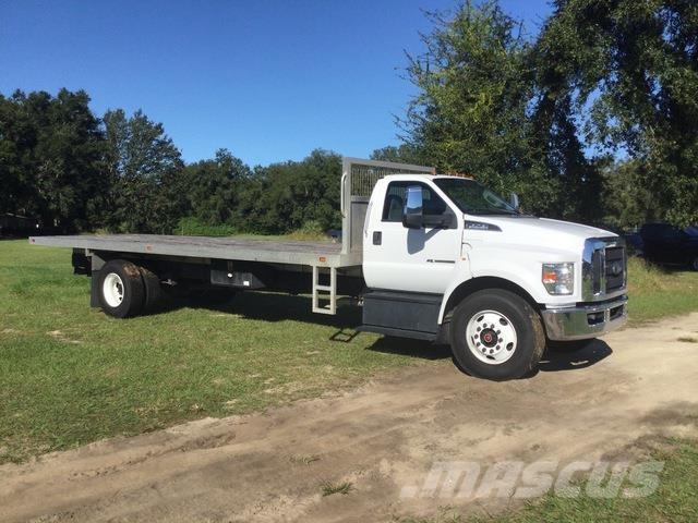 Ford F-750 Camioane platforma/prelata