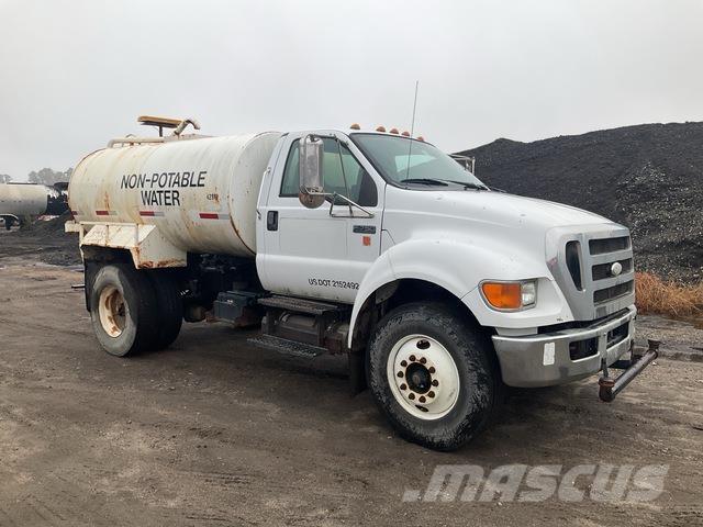 Ford F-750 Cisterne