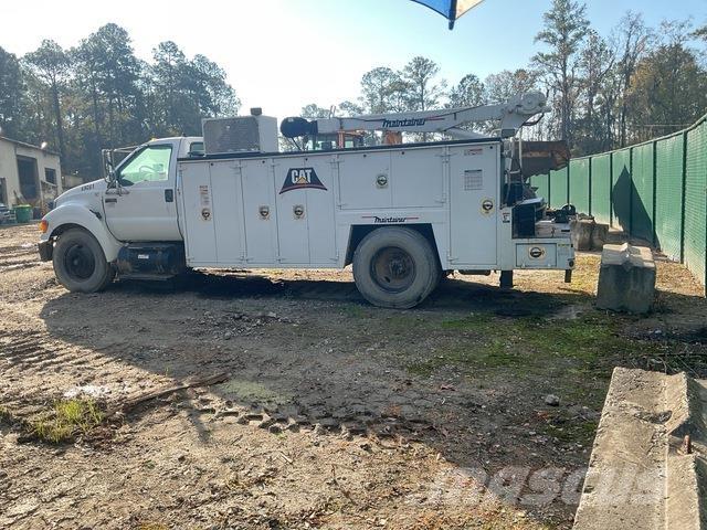 Ford F-750 Municipal/vehicul cu uz general