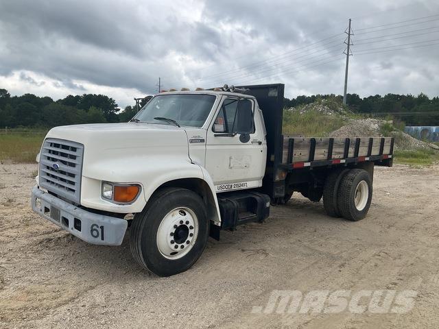 Ford F-800 Autobasculanta