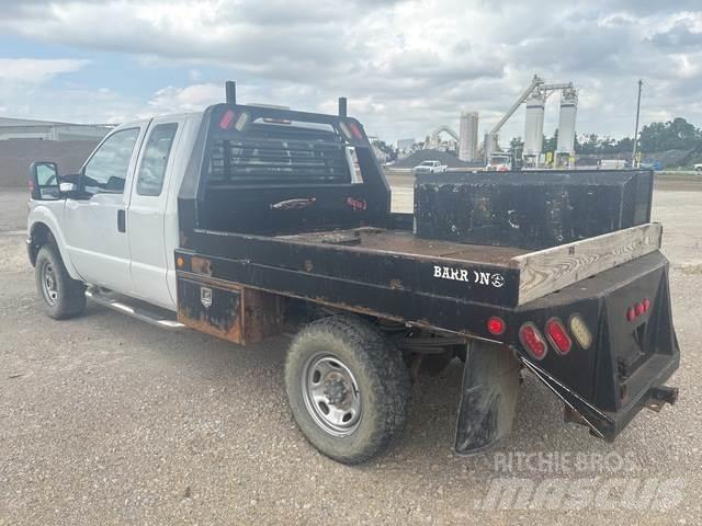 Ford F250 Camioane platforma/prelata