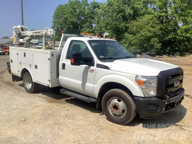 Ford F350 Municipal/vehicul cu uz general