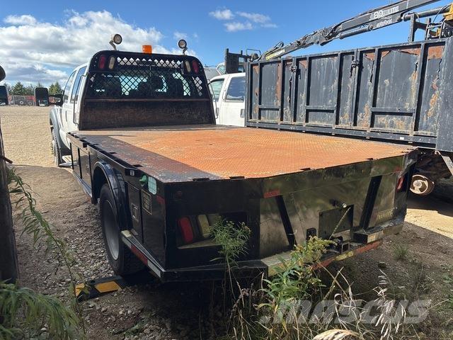 Ford F550 Camioane platforma/prelata