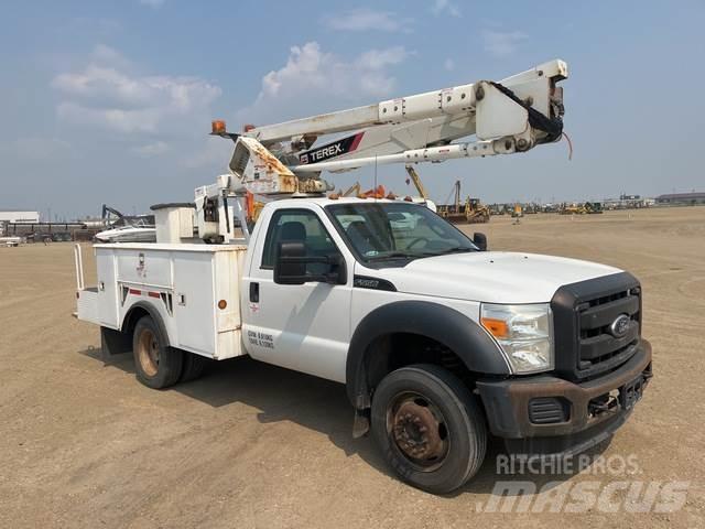 Ford F550 Platforme aeriene montate pe camion