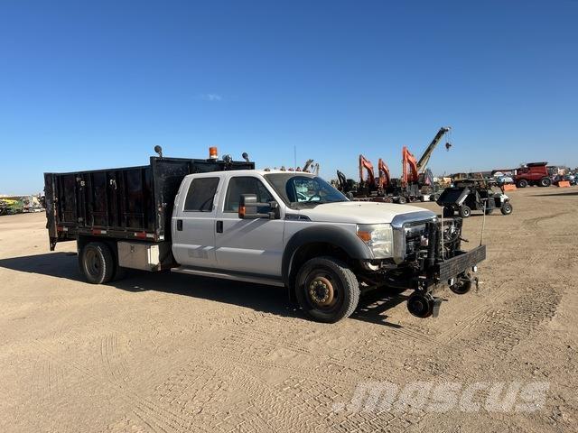 Ford F550 Camioane platforma/prelata