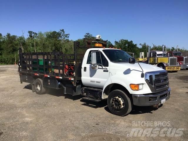 Ford F650 Camioane platforma/prelata