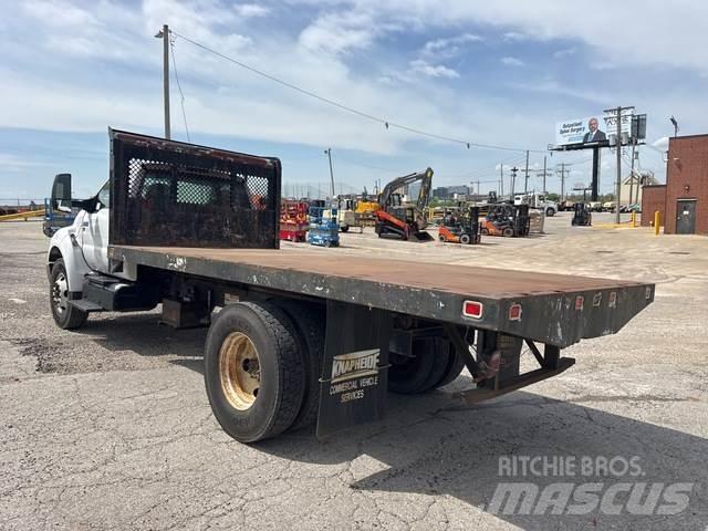 Ford F650 Camioane platforma/prelata
