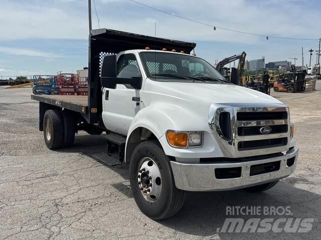 Ford F650 Camioane platforma/prelata