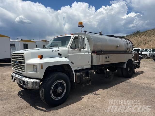 Ford F700 Betoniera