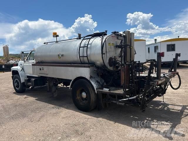 Ford F700 Betoniera