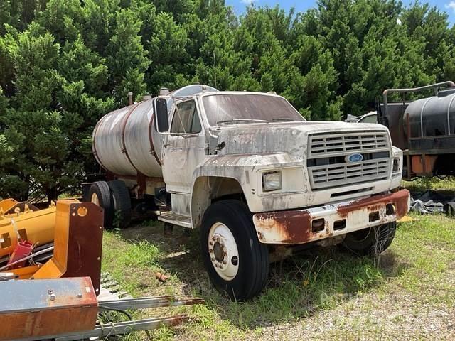 Ford F700 Cisterne