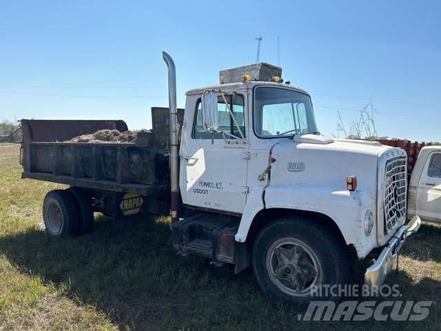 Ford F7000 Autobasculanta