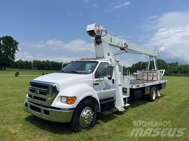 Ford F750 Camioane platforma/prelata