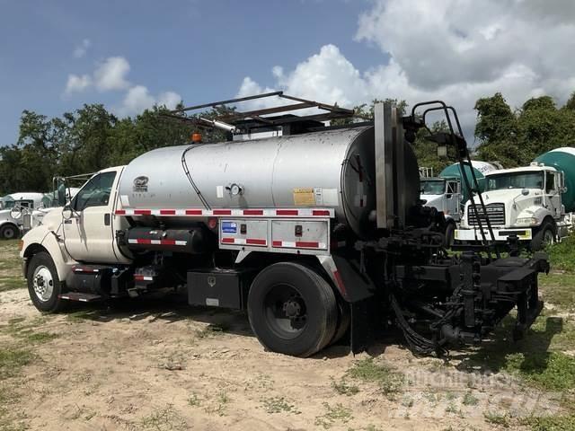 Ford F750 Betoniera