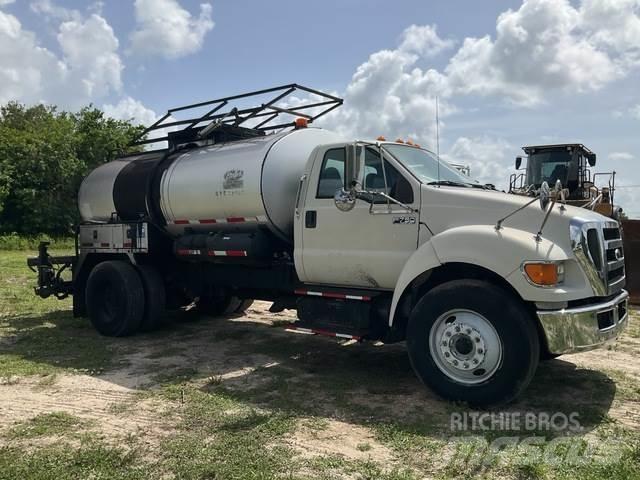 Ford F750 Betoniera