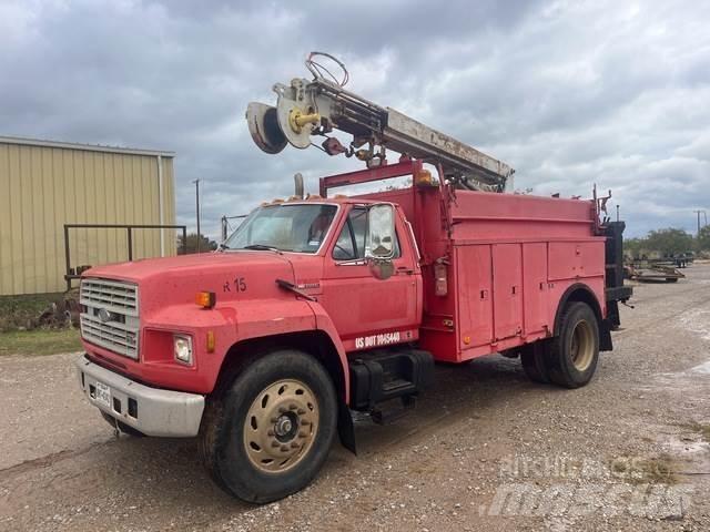 Ford F800 Pick up/Platou