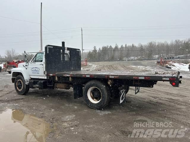 Ford F800 Autobasculanta