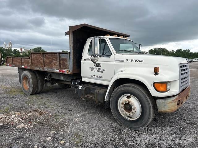 Ford F800 Autobasculanta
