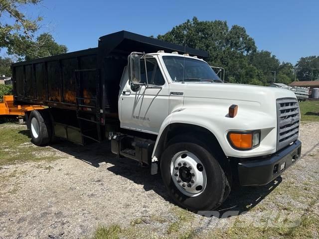 Ford F800 Autobasculanta