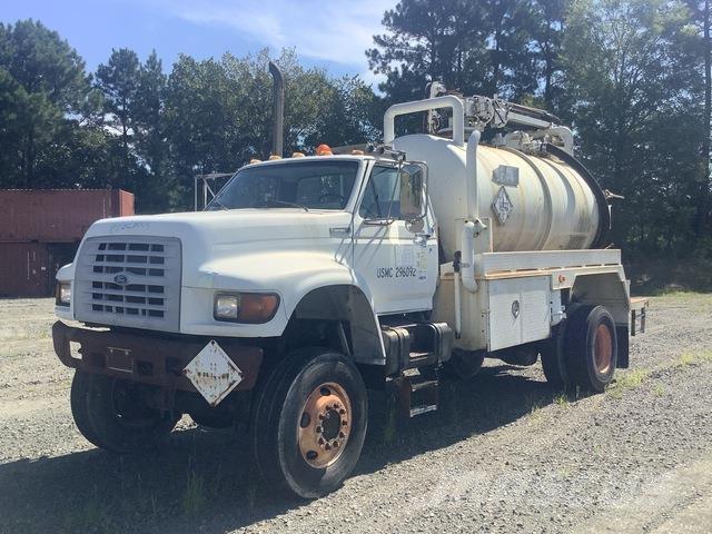 Ford F800 Camion vidanje
