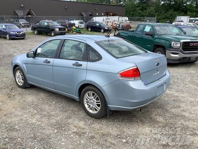 Ford Focus SE Masini