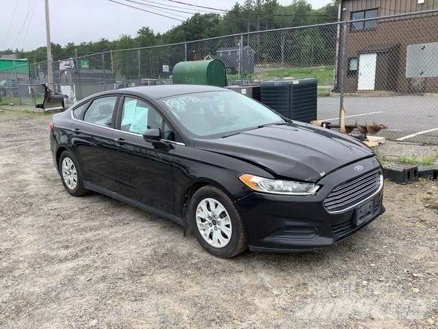 Ford Fusion S Masini