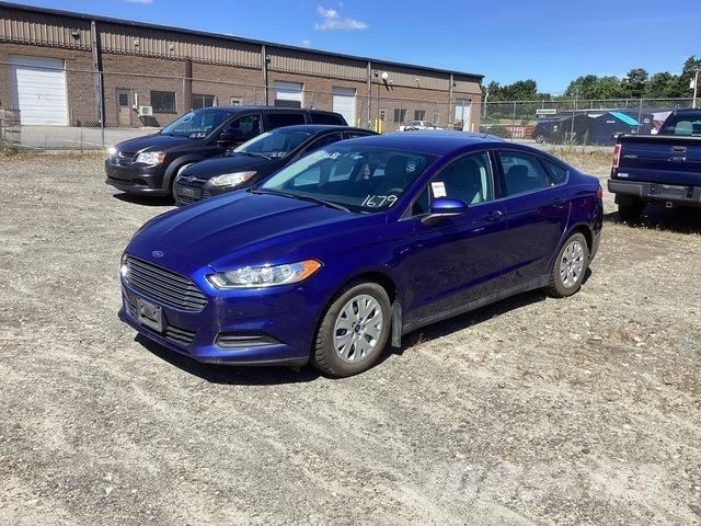 Ford Fusion S Masini