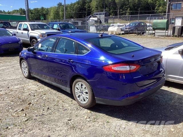 Ford Fusion S Masini