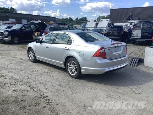 Ford Fusion S Masini