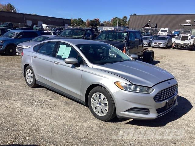 Ford Fusion S Masini