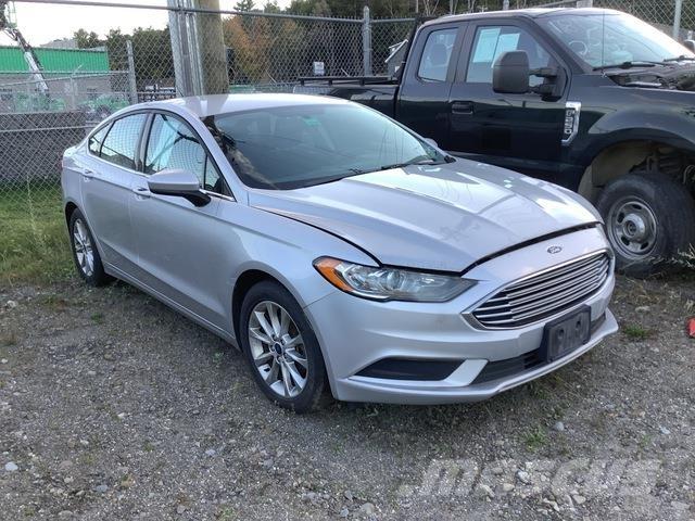 Ford Fusion SE Masini