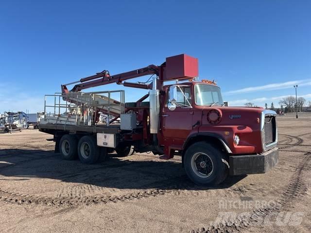 Ford L8000 Utilaje construcții - Altele