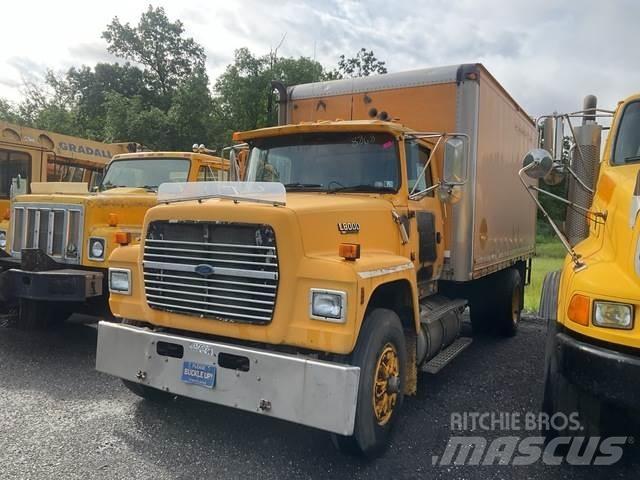 Ford L8000F Autocamioane