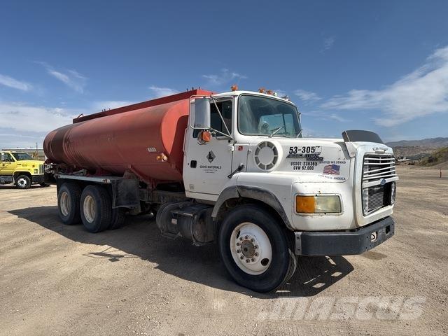 Ford L9000 Cisterne