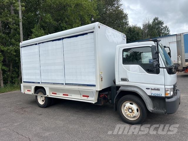 Ford LCF Camioane transport bauturi