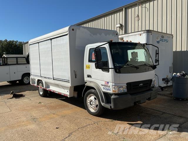 Ford LCF Camioane transport bauturi