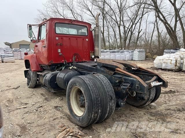 Ford LN8000 Autotractoare