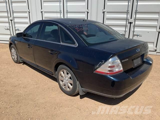 Ford Taurus SE Masini