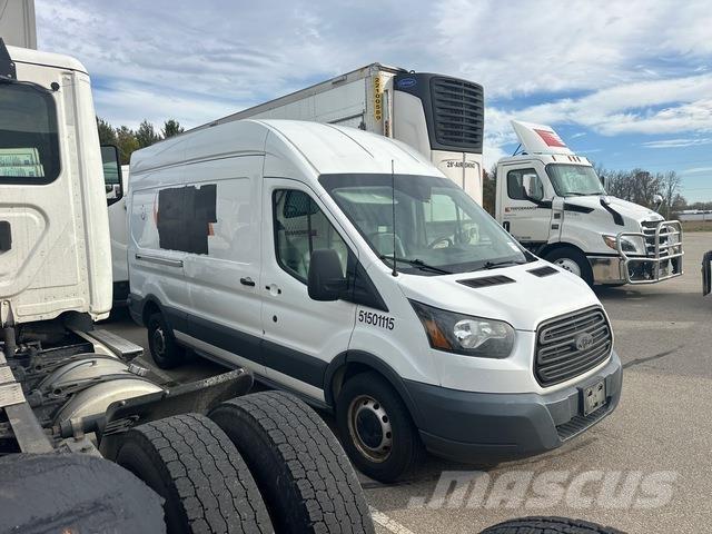 Ford Transit Utilitara