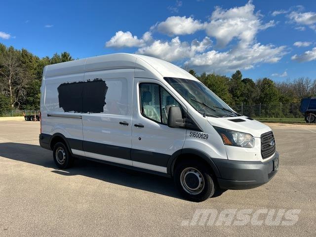 Ford Transit Utilitara