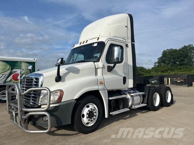 Freightliner  Autotractoare
