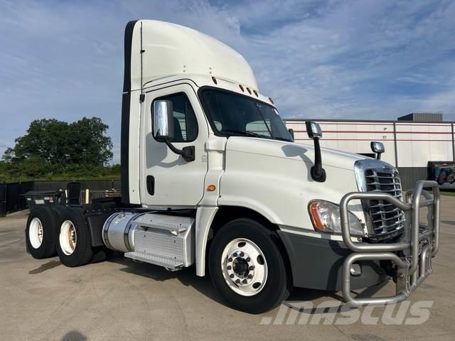 Freightliner  Autotractoare