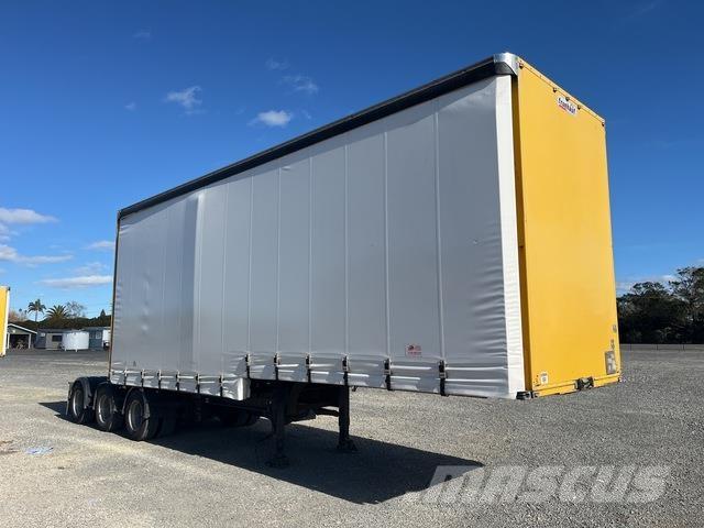 Fruehauf  Remorca cu prelata