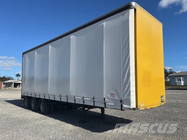 Fruehauf  Remorca cu prelata