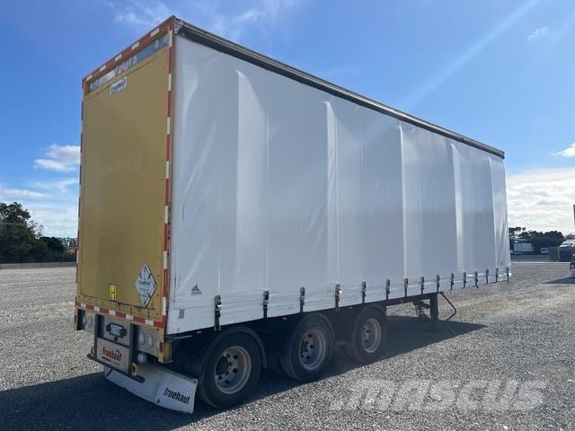 Fruehauf  Remorca cu prelata