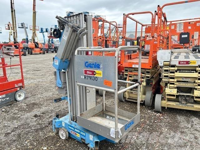 Genie AWP-30S Ascensoare verticale catarg