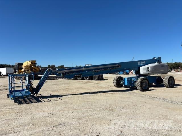 Genie S-125 Nacele cu brat telescopic